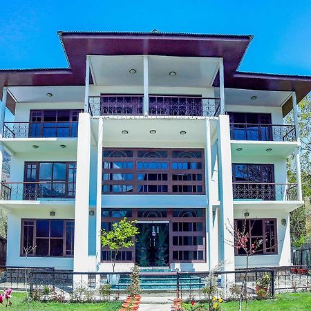 Premier Pahalgam Hotel Exterior photo
